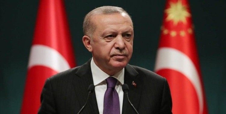 Cumhurbaşkanı Erdoğan, vefatının 28. yılında 8. Cumhurbaşkanı Turgut Özal'ı andı