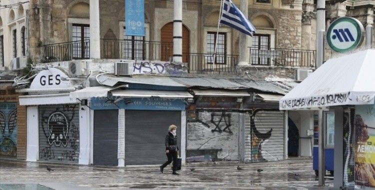 Yunanistan'da Kovid-19 tedbirleri kapsamında kapatılan restoran ve kafeler 3 Mayıs'ta tekrar açılacak