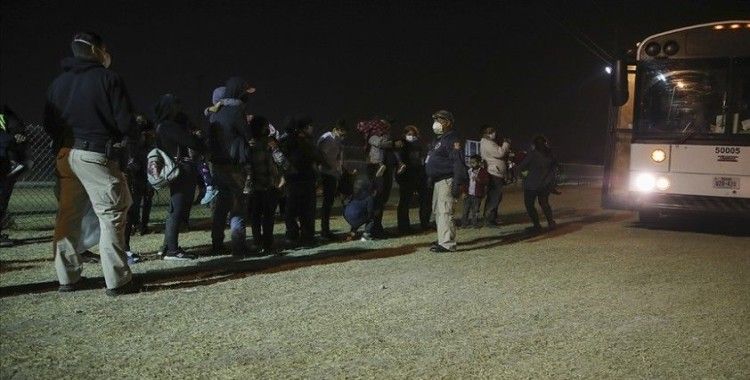 ABD'de Arizona Valisi mülteci akınını durdurmak için Meksika sınırına Ulusal Muhafızları gönderiyor