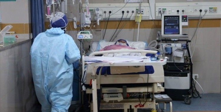 İran'da son 24 saatte 388 kişi Kovid-19'dan hayatını kaybetti