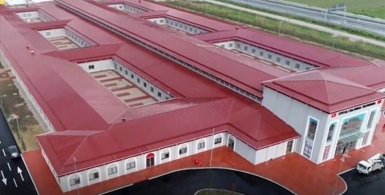 Türkiye'nin Arnavutluk'ta inşa ettiği hastane açılıyor