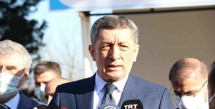 Milli Eğitim Bakanı Selçuk'tan 'Sınavlar ertelenecek mi?' sorusuna yanıt
