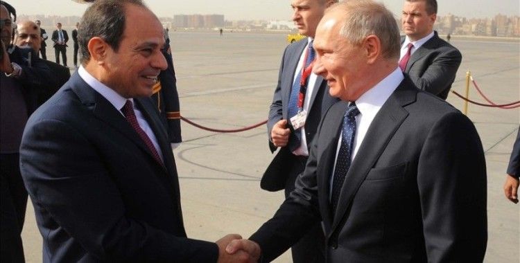 Sisi ve Putin iki ülke arasındaki hava trafiğini 5,5 yıl sonra yeniden başlatma konusunda anlaştı