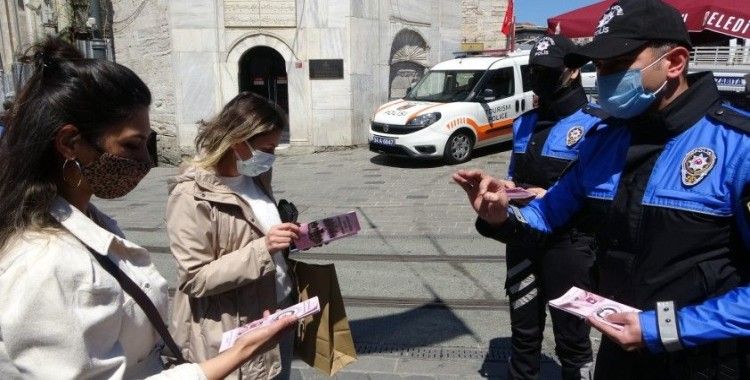 Kadın Acil Destek (KADES) uygulaması İstiklal Caddesinde kadınlara tanıtıldı