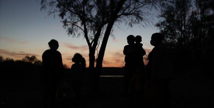 ABD'den sınır dışı edilen düzensiz göçmenler Meksika'da sınırdaki tehlikeli bölgelerde toplanıyor