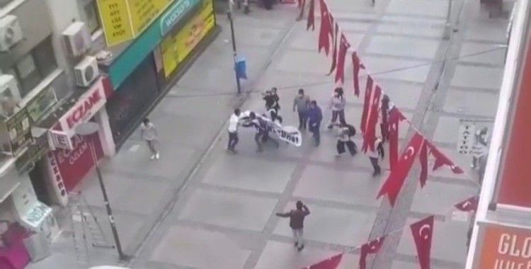 İzmir’de izinsiz 1 Mayıs kutlamasına 10 gözaltı