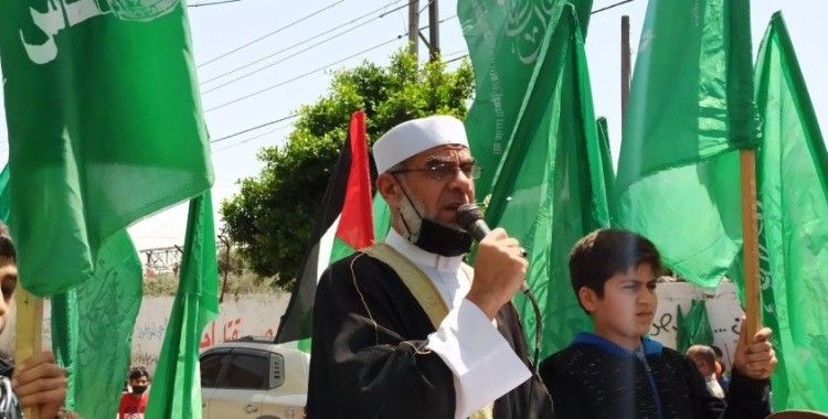 Gazze’de genel seçimlerin ertelemesine karşı protesto