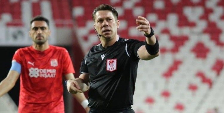 Gaziantep FK - Sivasspor maçının VAR'ı Fırat Aydınus