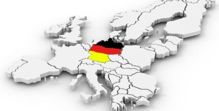 Almanya'da siyasi nedenli suçlar son 20 yılın en yüksek seviyesine ulaştı
