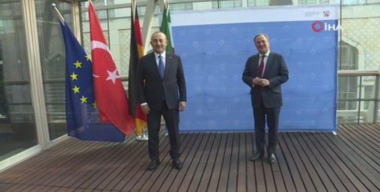 Dışişleri Bakanı Çavuşoğlu, Hristiyan Demokrat Parti Genel Başkanı Laschet ile görüştü