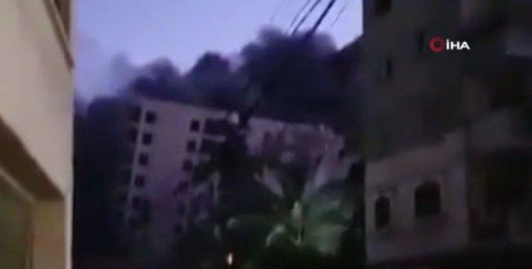 İsrail, Gazze’de 13 katlı binayı vurdu