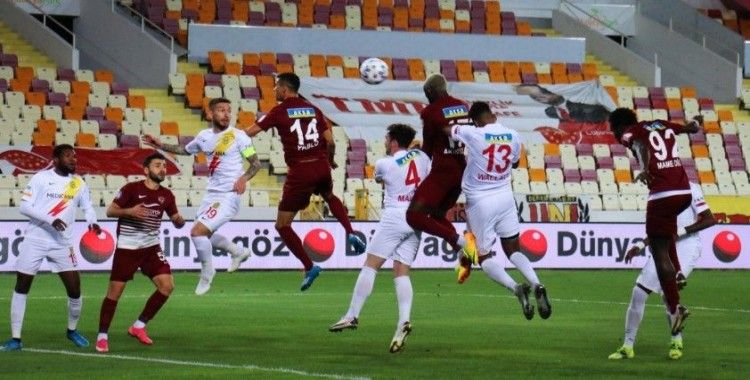 Yeni Malatyaspor, ligdeki 15. beraberliğini aldı