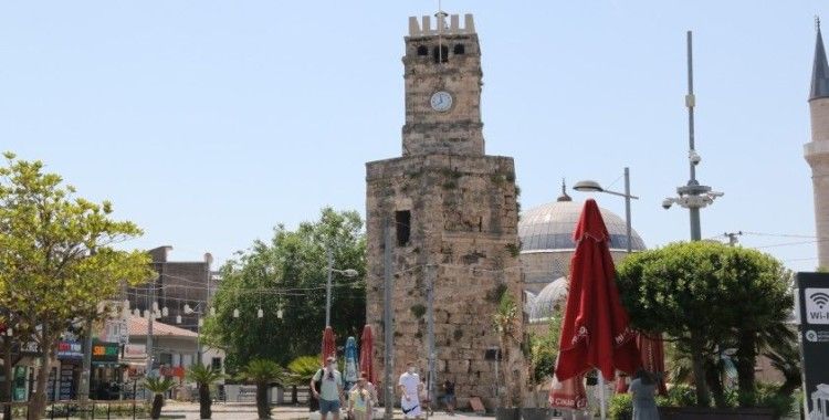 Antalya’da sessiz bayram