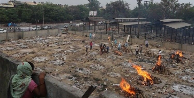 Hindistan'da son 24 saatte Kovid-19'dan 4 bin kişi hayatını kaybetti