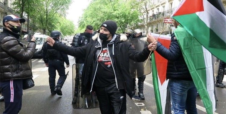 Paris'te Filistin'e destek gösterisi