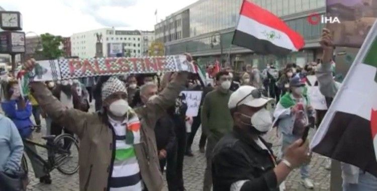 Berlin’de Filistin’e destek yürüyüşü