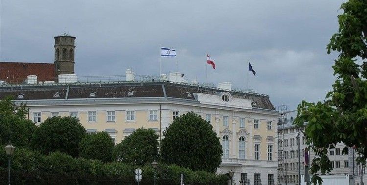 Avusturya'da tepkilere neden olan İsrail bayrakları devlet binalarından kaldırıldı