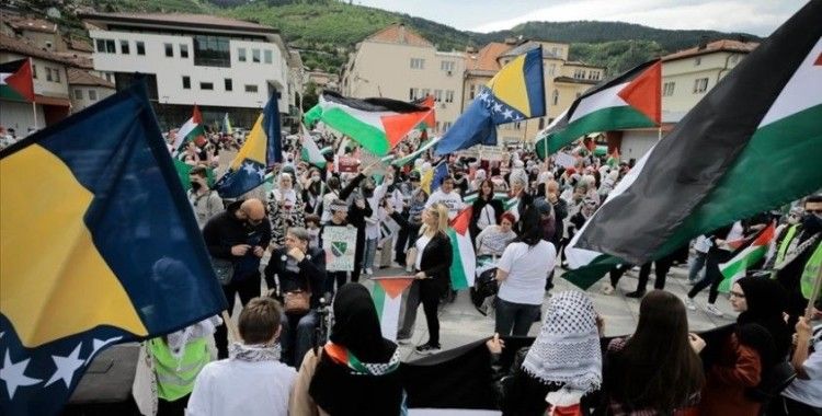 Bosna Hersek'te yüzlerce kişi Filistin'e destek gösterisi düzenlendi