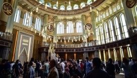 Taksim Camisi’ne yoğun ilgi