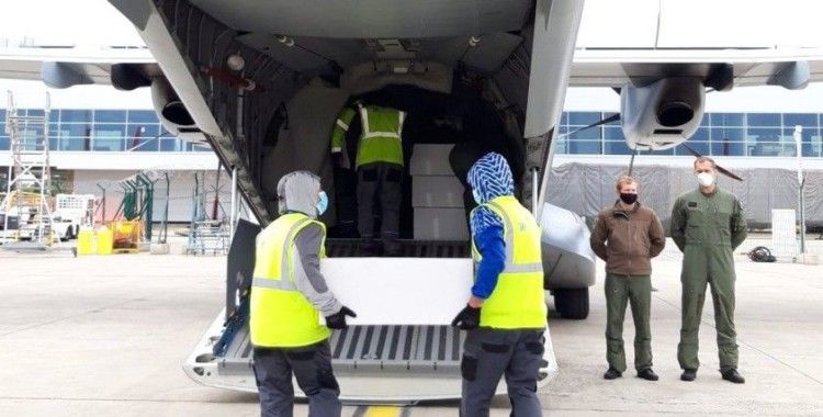 Sırbistan’dan Çekya’ya 100 bin doz aşı hediyesi