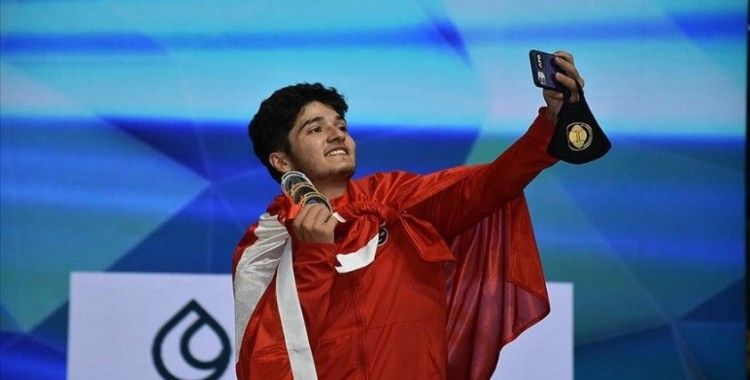 Dünya Gençler Halter Şampiyonası'nda milli sporcular 18 madalya kazandı