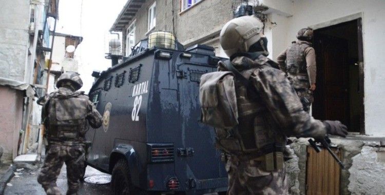 Beyoğlu'nda uyuşturucu operasyonu: Şafak vakti 30 adrese baskın yapıldı