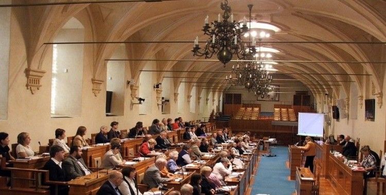Çekya Cumhurbaşkanı Zeman görevden alınabilir