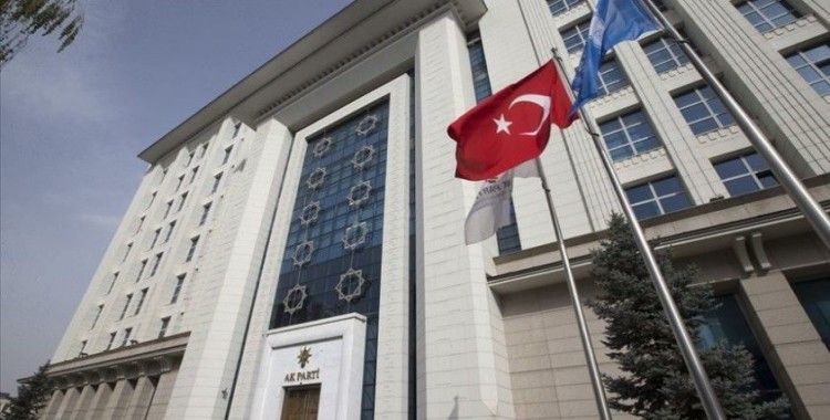 AK Parti 'Siyasi Partiler Kanunu ve Seçim Yasası' taslağını MHP'ye sundu