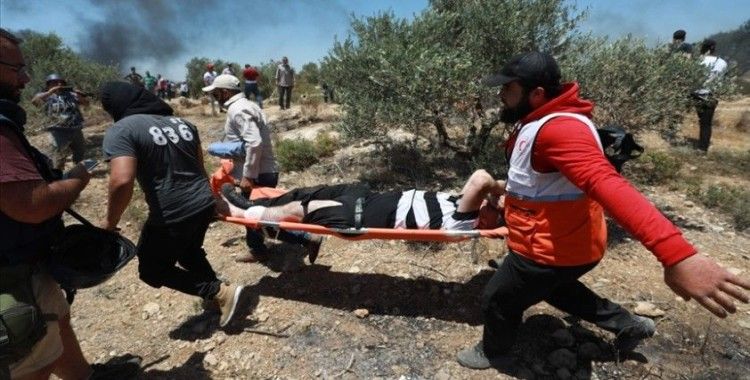 İsrail askerleri Batı Şeria'da 20 Filistinli göstericiyi yaraladı