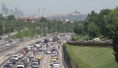 İstanbul'da kısıtlamasız ilk cumartesinde trafik yoğunluğu