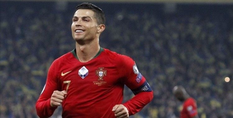 Portekizli yıldız futbolcu Ronaldo EURO 2020'de yeni rekorlar peşinde