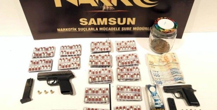 Samsun'da uyuşturucu ve silahla yakalanan 2 kişi gözaltına alındı