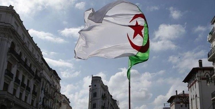 Cezayir: Libya'nın uzlaşı görüşmelerine ev sahipliği yapmaya hazırız