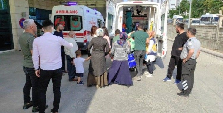 Siirt'te bir araç şarampole devrildi: 3 yaralı