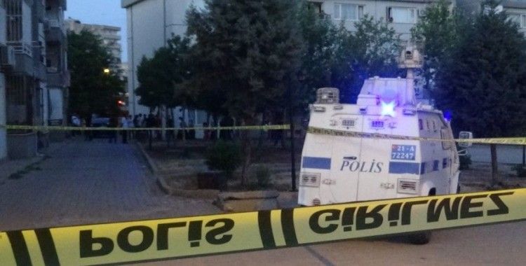 Diyarbakır'da sokak ortasında silahlı çatışma: 4 yaralı