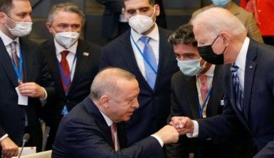 Cumhurbaşkanı Erdoğan, Biden ile sohbet etti