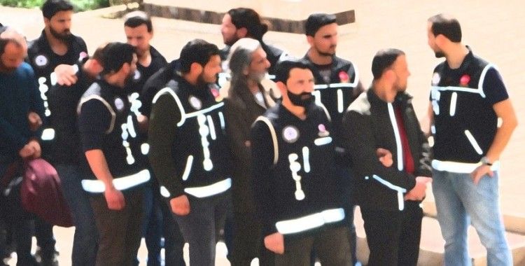 Trabzon’da FETÖ operasyonunda 12 kişi gözaltına alındı