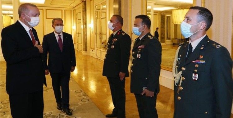 Cumhurbaşkanı Erdoğan, Azerbaycan Görev Grubu'ndaki askerleri kabul etti