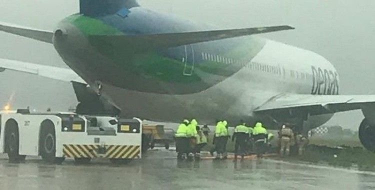 Kırım’da yolcu uçağı pistten çıktı