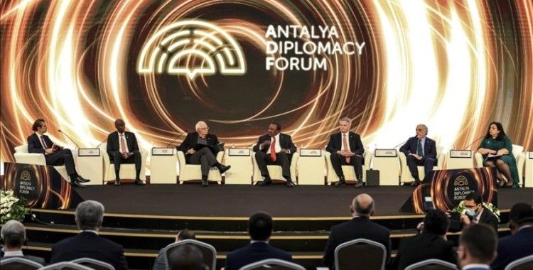 Antalya Diplomasi Forumu'nda küresel sorunların çözümünde iş birliği mesajı verildi