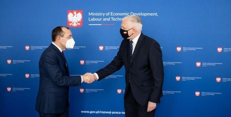 Bakan Muş, Polonya Kalkınma, Çalışma ve Teknoloji Bakanı Jaroslaw Gowin ile görüştü