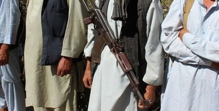 Afganistan'ın kuzeyindeki 2 ilçe Taliban kontrolüne geçti