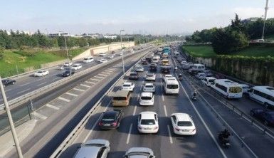 Kısıtlama sonrası İstanbul'da trafik yoğunluğu