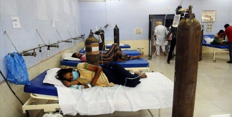 Bangladeş'te Kovid-19 vakalarındaki ve 'Delta' varyantındaki artış sağlık sistemini zorluyor