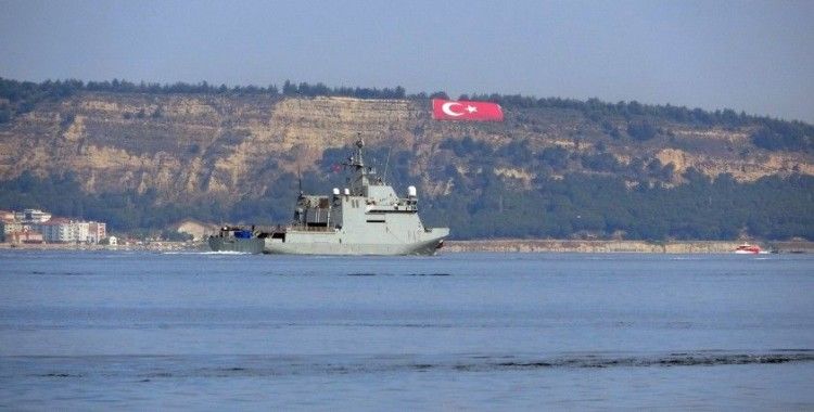 İspanya savaş gemisi Çanakkale Boğazı’ndan geçti