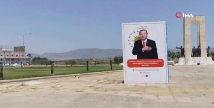 KKTC’de sokaklar Erdoğan posterleriyle donatıldı