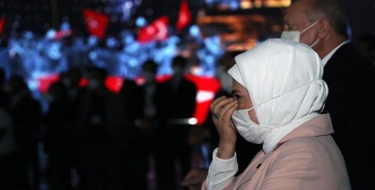 Cumhurbaşkanı Erdoğan ve eşi Emine Erdoğan 15 Temmuz Demokrasi Müzesi'nde duygu dolu anlar yaşadı