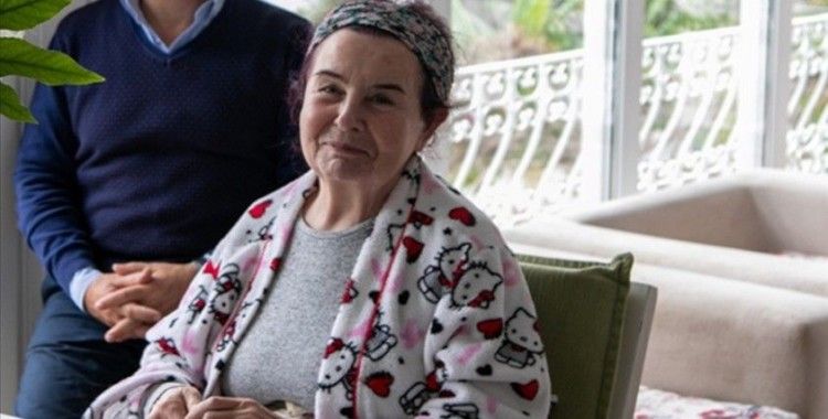 Bodrum'da rahatsızlanan sanatçı Fatma Girik hastaneye kaldırıldı