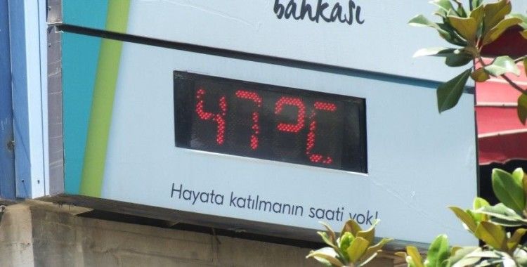 Elazığ’da termometreler 47 dereceyi gösterdi, caddeler boş kaldı