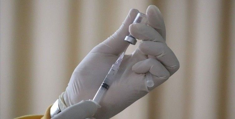 Uganda'da 800 kişiye sahte Kovid-19 aşısı yapıldı